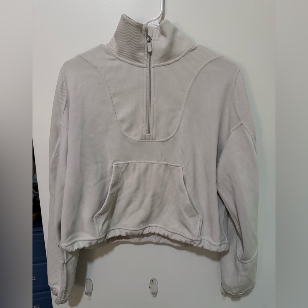 *hardly worn* Lululemon Ribbed Sofstreme half zip
